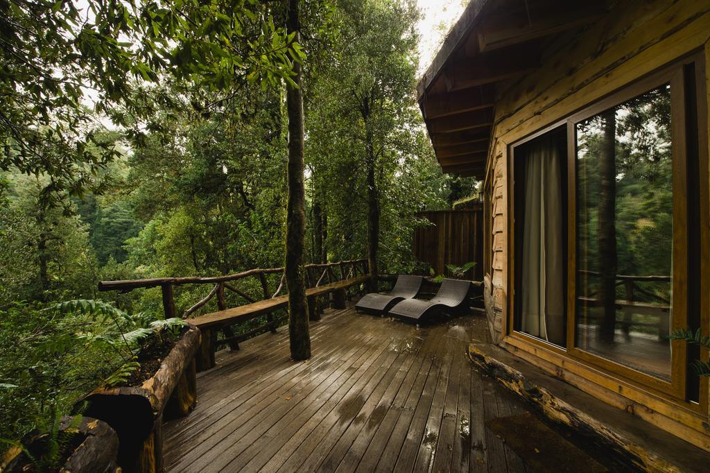 Huilo Huilo Nawelpi Lodge Puerto Fuy Exterior photo